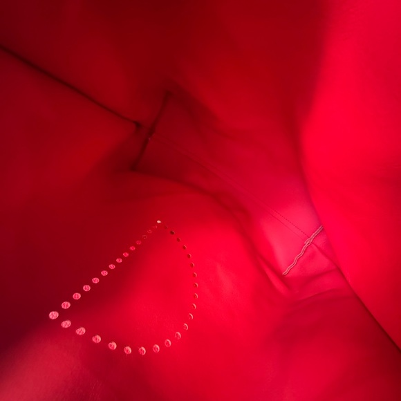 Red Mark & Graham Pebble Leather Tote Bag - Picture 10 of 12